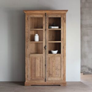Image 17: Cabinets